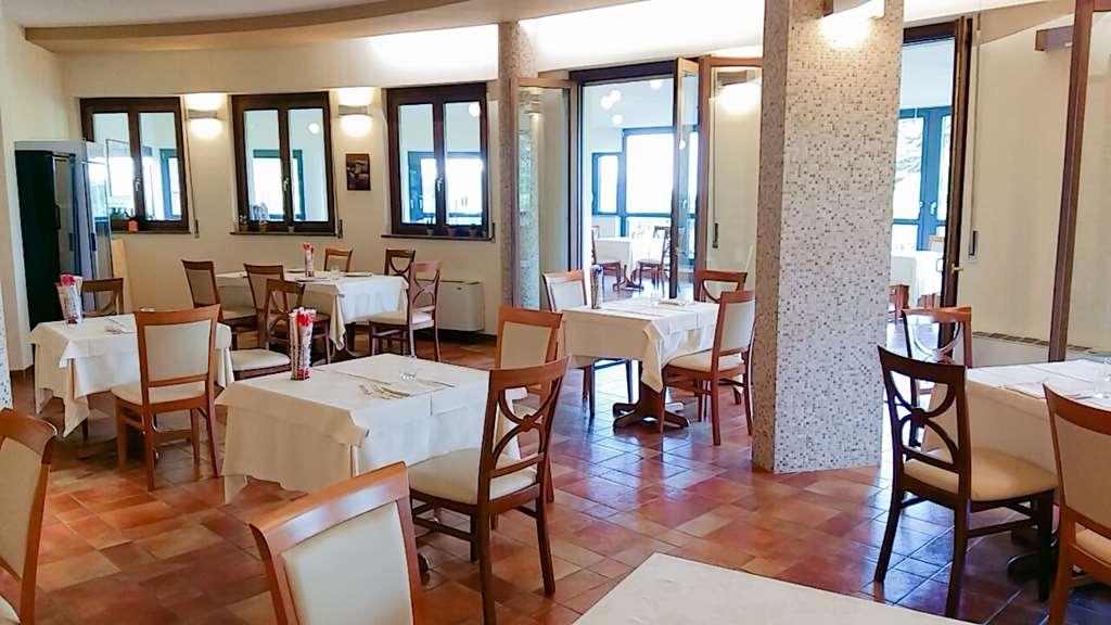 Hotel San Giorgio Sangano Ресторант снимка