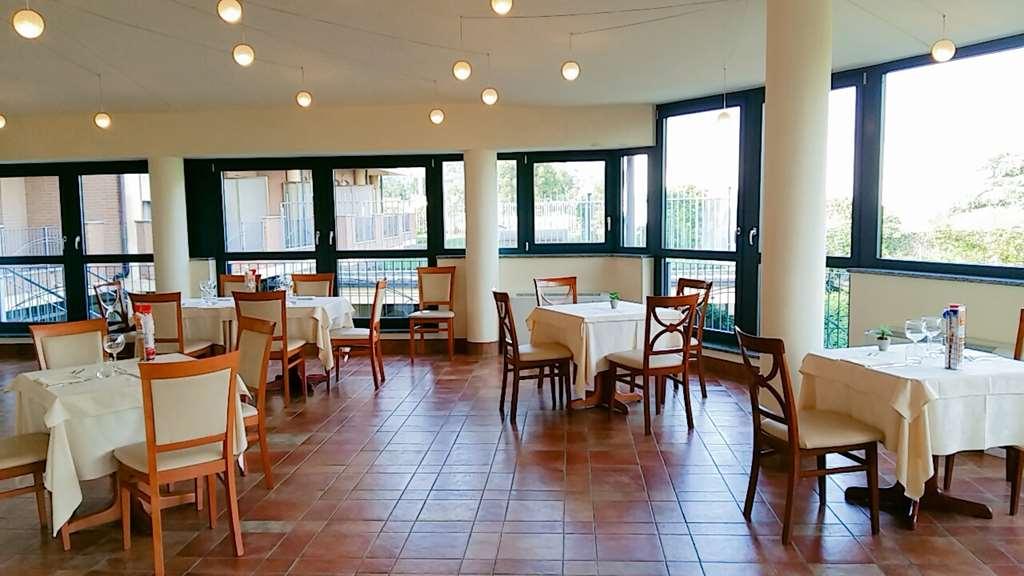 Hotel San Giorgio Sangano Ресторант снимка